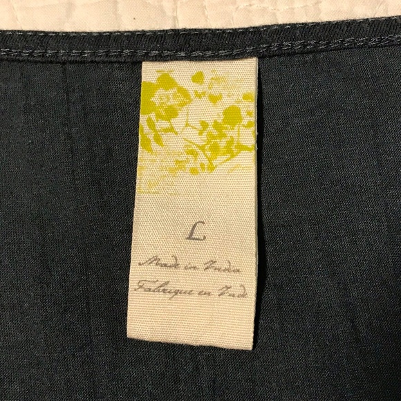 Anthropologie Top Ruffle V-Neck Charcoal  L - Picture 3 of 7